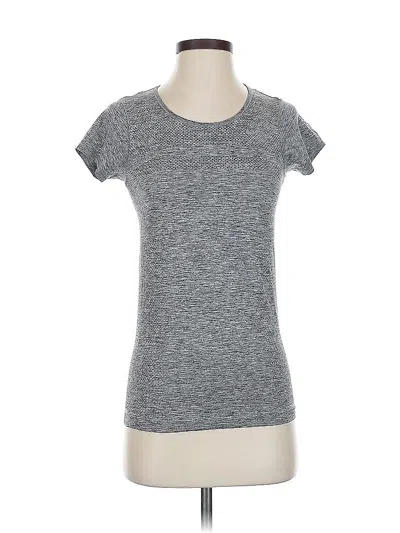 Pre-owned Nike Active T-shirt In Gray