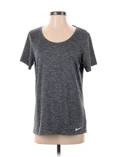 Pre-owned Nike Active T-shirt In Gray