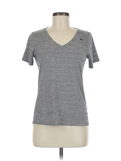 Pre-owned Nike Active T-shirt In Gray