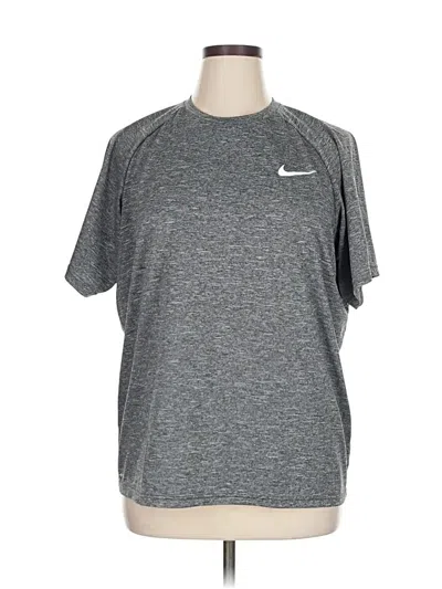 Pre-owned Nike Active T-shirt In Gray