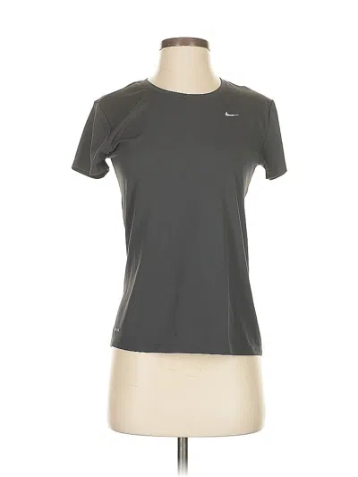 Pre-owned Nike Active T-shirt In Gray