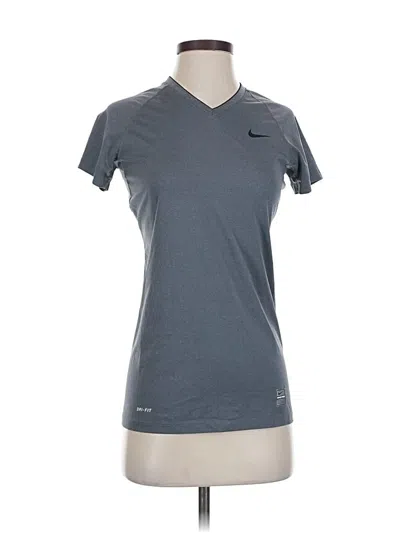 Pre-owned Nike Active T-shirt In Gray