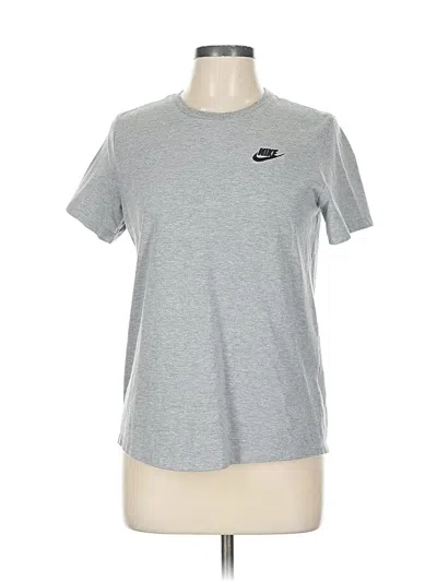 Pre-owned Nike Active T-shirt In Gray
