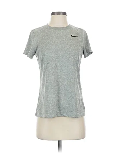 Pre-owned Nike Active T-shirt In Green