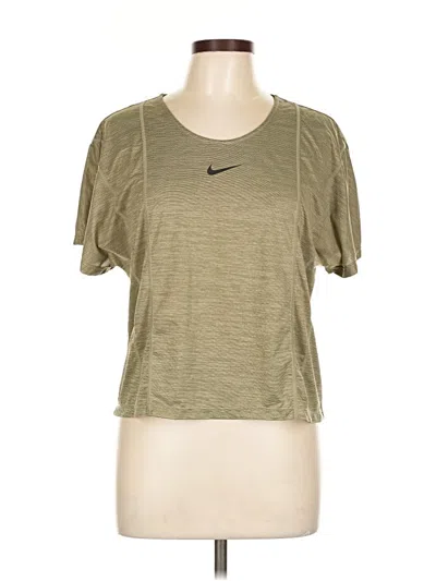 Pre-owned Nike Active T-shirt In Green