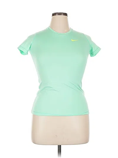 Pre-owned Nike Active T-shirt In Green