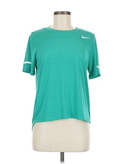 Pre-owned Nike Active T-shirt In Green