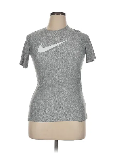 Pre-owned Nike Active T-shirt In Silver