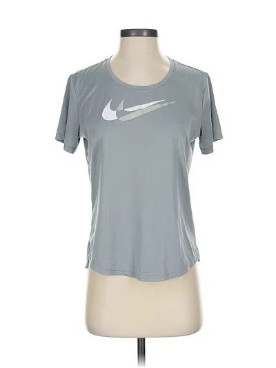 Pre-owned Nike Active T-shirt In Silver