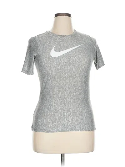 Pre-owned Nike Active T-shirt In Silver