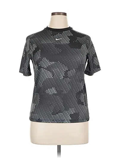 Pre-owned Nike Active T-shirt In Silver