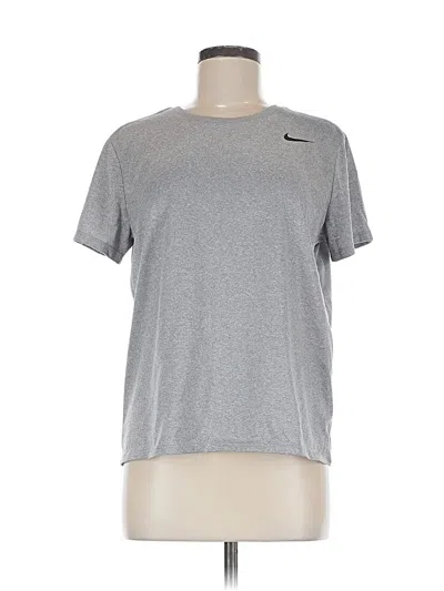 Pre-owned Nike Active T-shirt In Silver