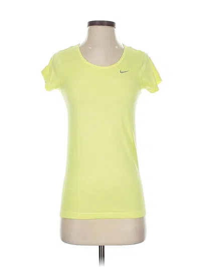 Pre-owned Nike Active T-shirt In Yellow