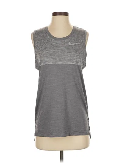 Pre-owned Nike Active Tank Top In Gray