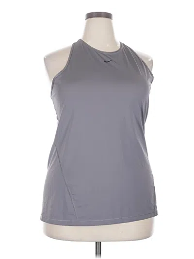 Pre-owned Nike Active Tank Top In Gray