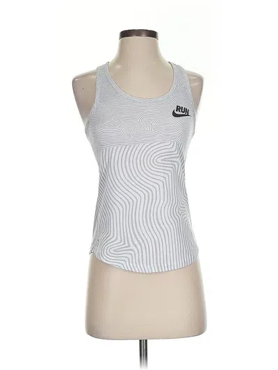 Pre-owned Nike Active Tank Top In Silver