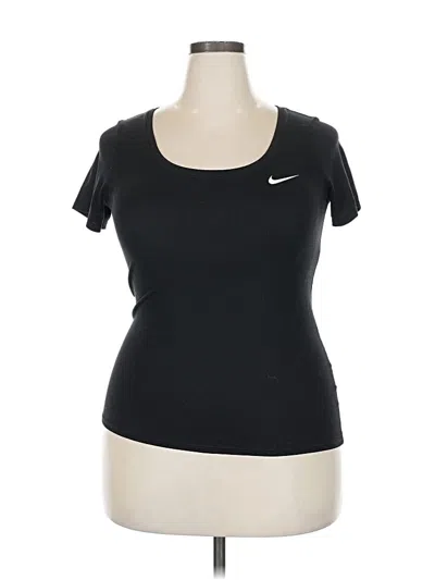 Pre-owned Nike Active T-shirt In Black