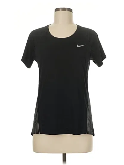 Pre-owned Nike Active T-shirt In Black
