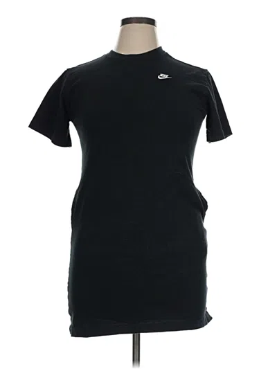 Pre-owned Nike Active T-shirt In Black