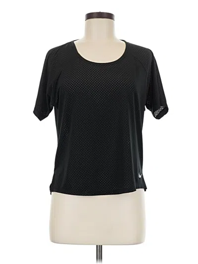 Pre-owned Nike Active T-shirt In Black