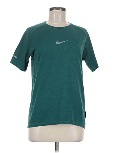 Pre-owned Nike Active T-shirt In Blue