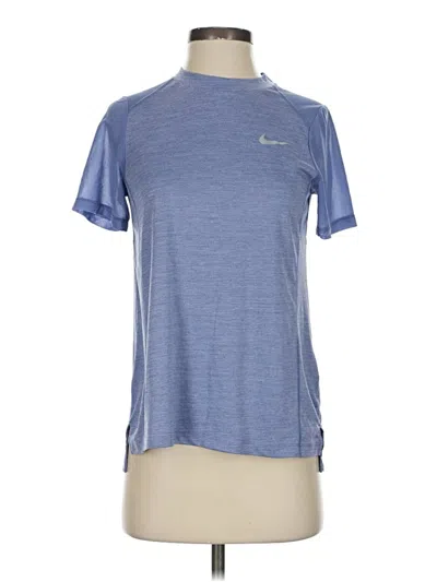 Pre-owned Nike Active T-shirt In Blue