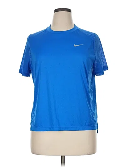 Pre-owned Nike Active T-shirt In Blue