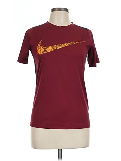 Pre-owned Nike Active T-shirt In Burgundy