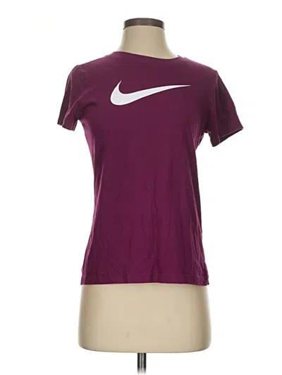 Pre-owned Nike Active T-shirt In Burgundy