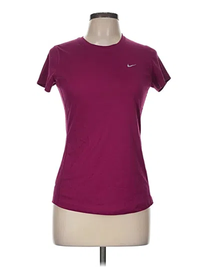 Pre-owned Nike Active T-shirt In Burgundy