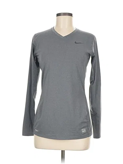 Pre-owned Nike Active T-shirt In Gray