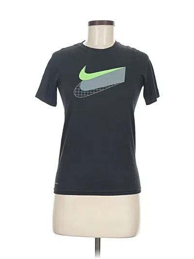 Pre-owned Nike Active T-shirt In Gray