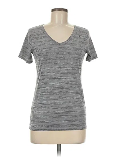 Pre-owned Nike Active T-shirt In Gray
