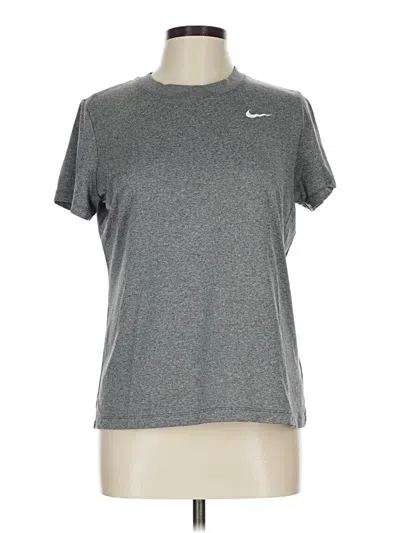 Pre-owned Nike Active T-shirt In Gray