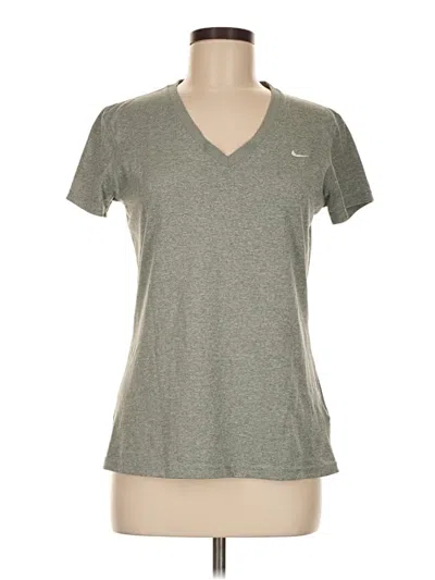 Pre-owned Nike Active T-shirt In Gray
