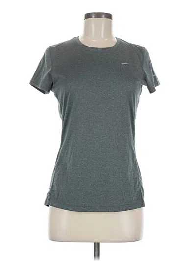 Pre-owned Nike Active T-shirt In Gray