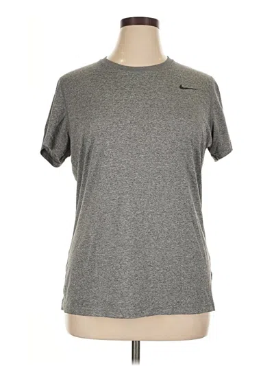 Pre-owned Nike Active T-shirt In Gray