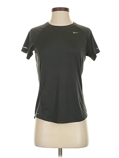 Pre-owned Nike Active T-shirt In Gray