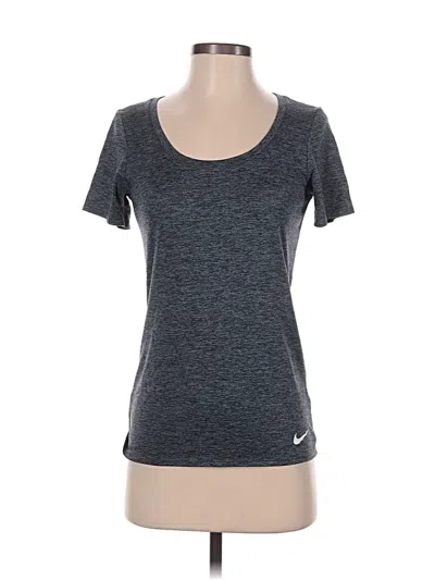Pre-owned Nike Active T-shirt In Gray