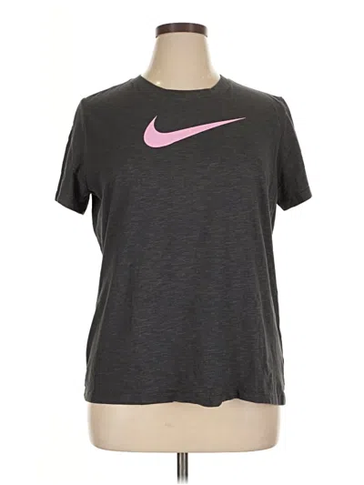 Pre-owned Nike Active T-shirt In Gray