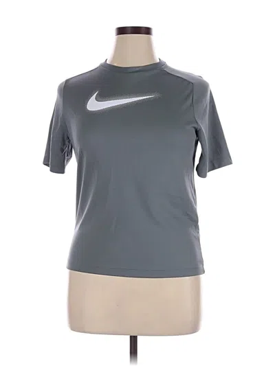 Pre-owned Nike Active T-shirt In Gray