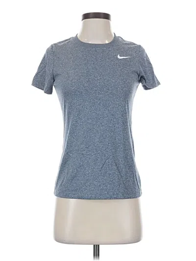 Pre-owned Nike Active T-shirt In Gray
