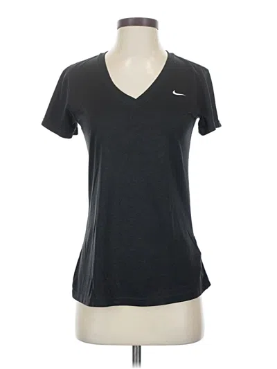 Pre-owned Nike Active T-shirt In Gray