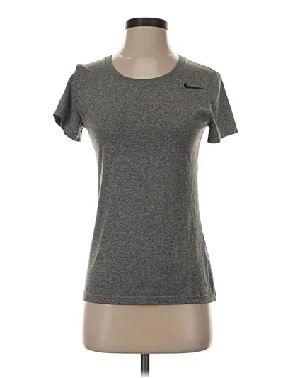 Pre-owned Nike Active T-shirt In Gray