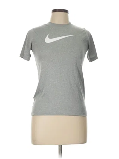 Pre-owned Nike Active T-shirt In Gray