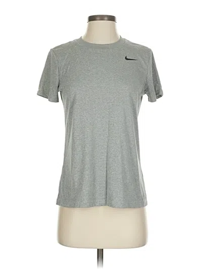 Pre-owned Nike Active T-shirt In Gray