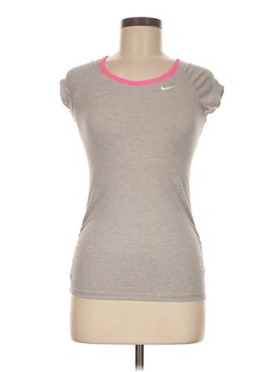 Pre-owned Nike Active T-shirt In Gray