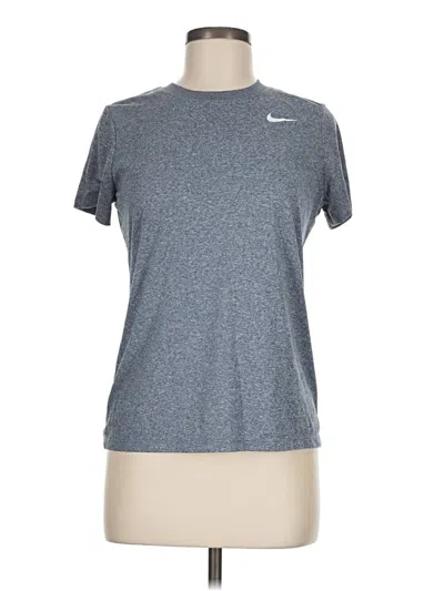 Pre-owned Nike Active T-shirt In Gray