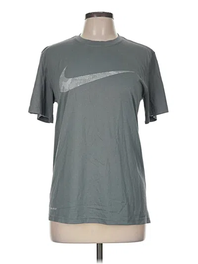 Pre-owned Nike Active T-shirt In Gray