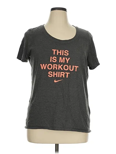 Pre-owned Nike Active T-shirt In Gray